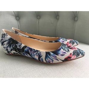 New Ivanka Trump floral flats 5 1/2